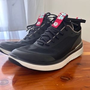 BALA Twelves Nocturnal Black Athletic Shoe/Fluid Resistant Nursing Shoes